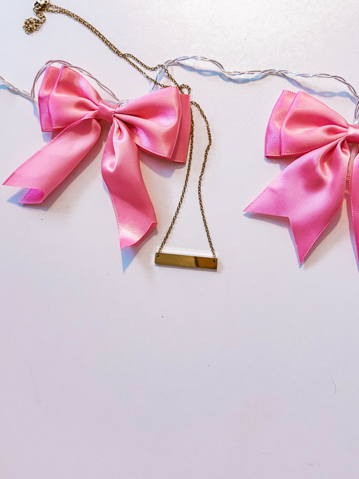 Gold horizontal bar necklace
